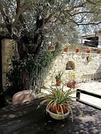 Romios Holiday Apartments