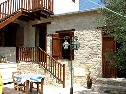 Romios Holiday Apartments
