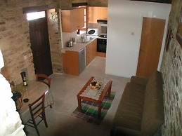 Romios Holiday Apartments