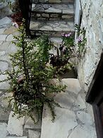 Romios Holiday Apartments