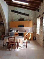 Romios Holiday Apartments