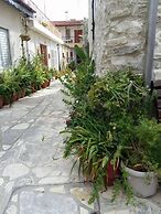 Romios Holiday Apartments