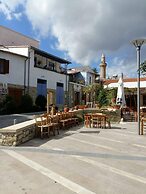 Romios Holiday Apartments