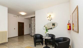 Hotel Corona
