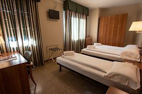 Hotel Corona