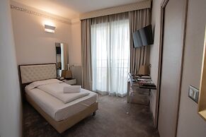 Hotel Corona