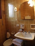 Hotel Corona