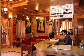 Hotel Snow King Retreat