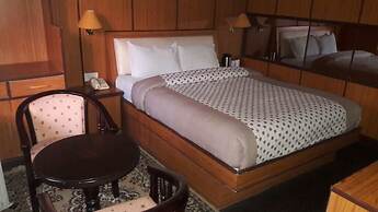 Hotel Snow King Retreat