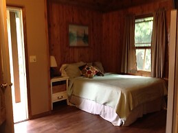 Hilltop Cabins and Motel