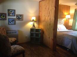 Hilltop Cabins and Motel