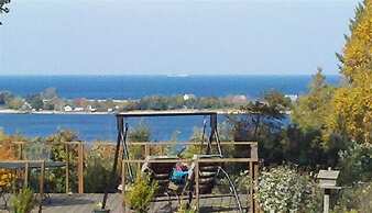 Hilltop Cabins and Motel