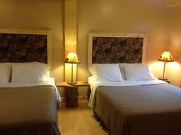 Hilltop Cabins and Motel