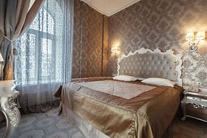 Royal Grand Hotel