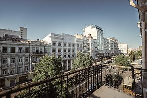 Royal Grand Hotel