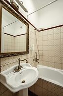 Royal Grand Hotel