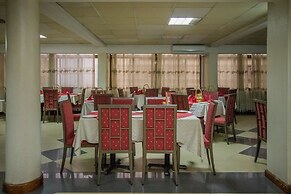 Holiday Express Hotel