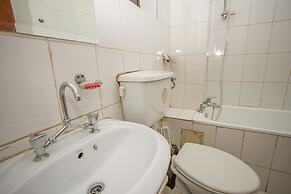 Holiday Express Hotel