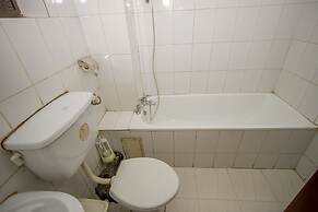 Holiday Express Hotel