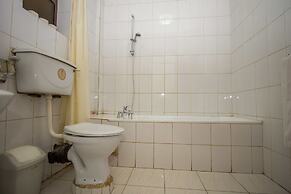 Holiday Express Hotel