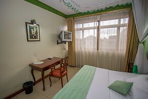 Holiday Express Hotel