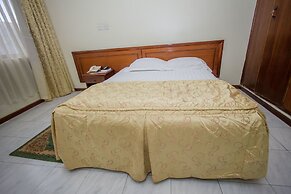 Holiday Express Hotel