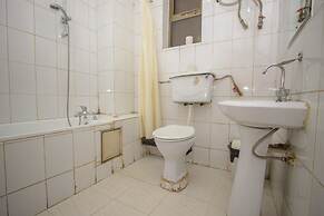 Holiday Express Hotel