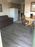 All Suites Inn Budget Host