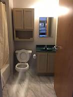 All Suites Inn Budget Host