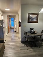 All Suites Inn Budget Host