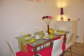 GoVienna Belvedere Apartment