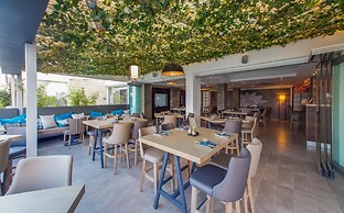 Captain Karas Holiday Apartments