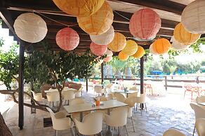 Captain Karas Holiday Apartments