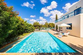 Azzurro Luxury Holiday Villas
