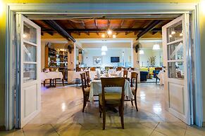 Fitos Inn Guest House