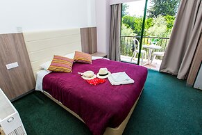 Fitos Inn Guest House