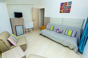 Fitos Inn Guest House