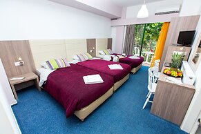 Fitos Inn Guest House