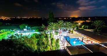 Fitos Inn Guest House