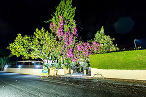 Fitos Inn Guest House