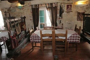 XIV Century rooms