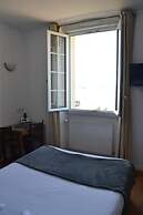 Hotel De La Porte Saint Pierre