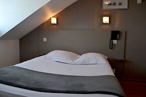 Hotel De La Porte Saint Pierre