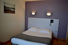 Hotel De La Porte Saint Pierre