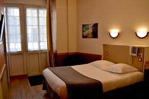 Hotel De La Porte Saint Pierre