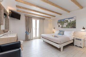 Naxos Island Hotel
