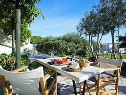 Coriva Beach Hotel