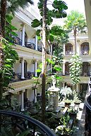 The Grand Palace Hotel Malang