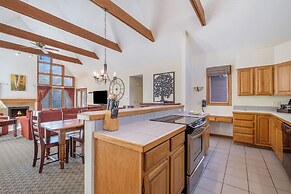 Boulder Brook on Fall River