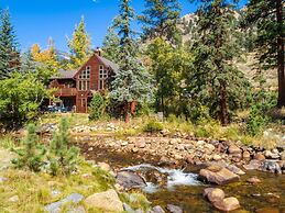 Boulder Brook on Fall River